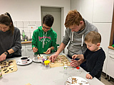 Pl&auml;tzchen backen im Nachwuchsorchester