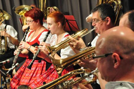 2015 Kraisdorf Die Neundorfer Musi1